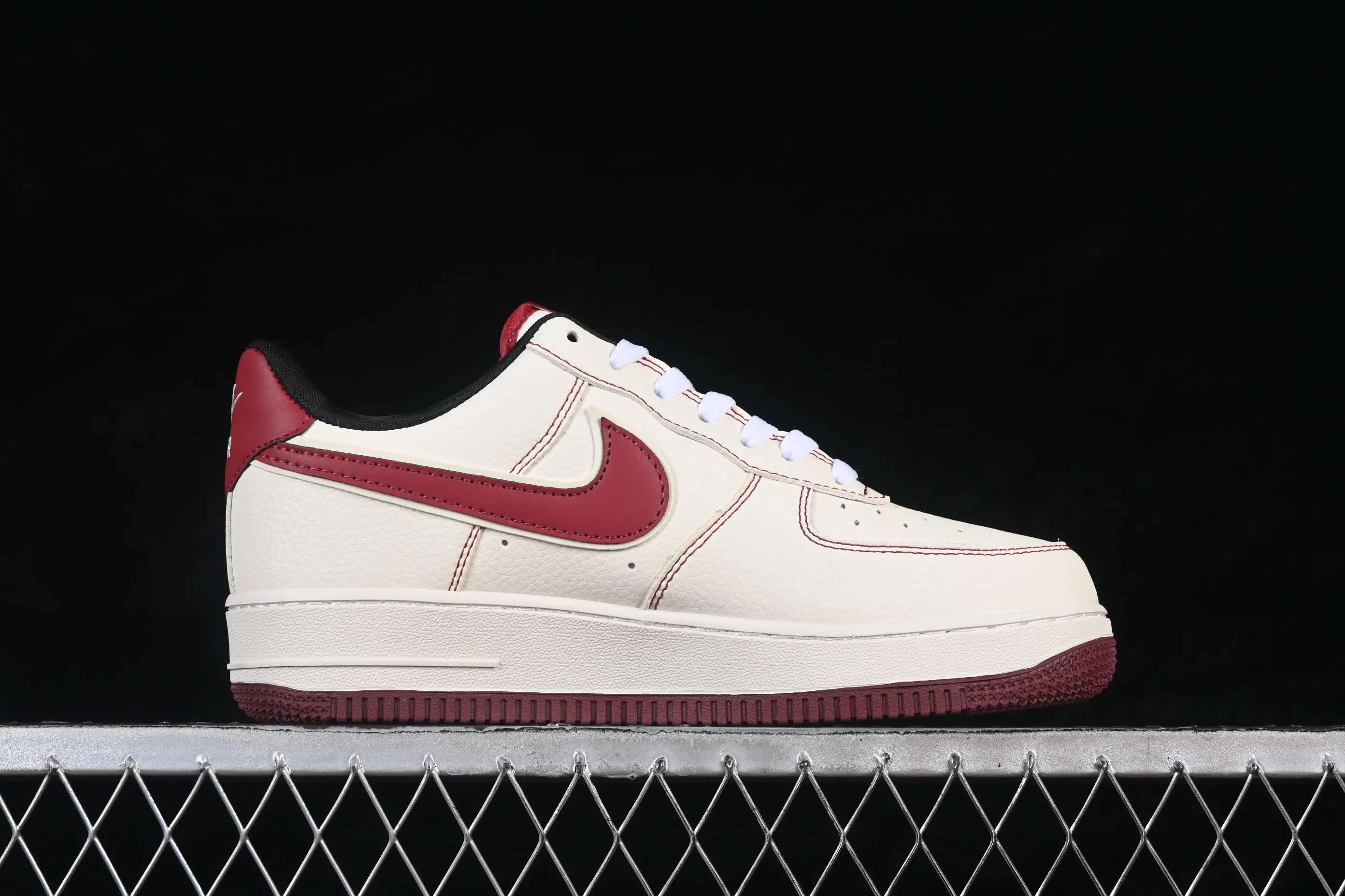 All categories Nk Air Force 1 Air Force series Nk Air Force 1 Low Air Force low-top Nike Air Force 1'07 Low Limited to the Year of the Horse, immediate success Air Force 1 low-top casual sneakers DN1688-823